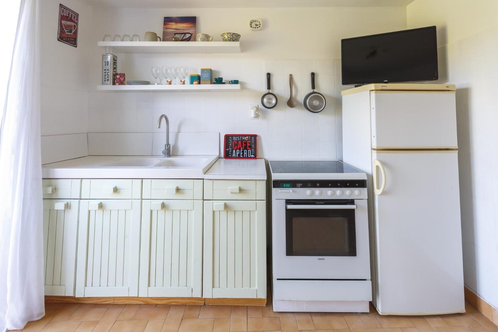 Cosy Apartment In Ancient Gabian With River And Vineyard Views エクステリア 写真