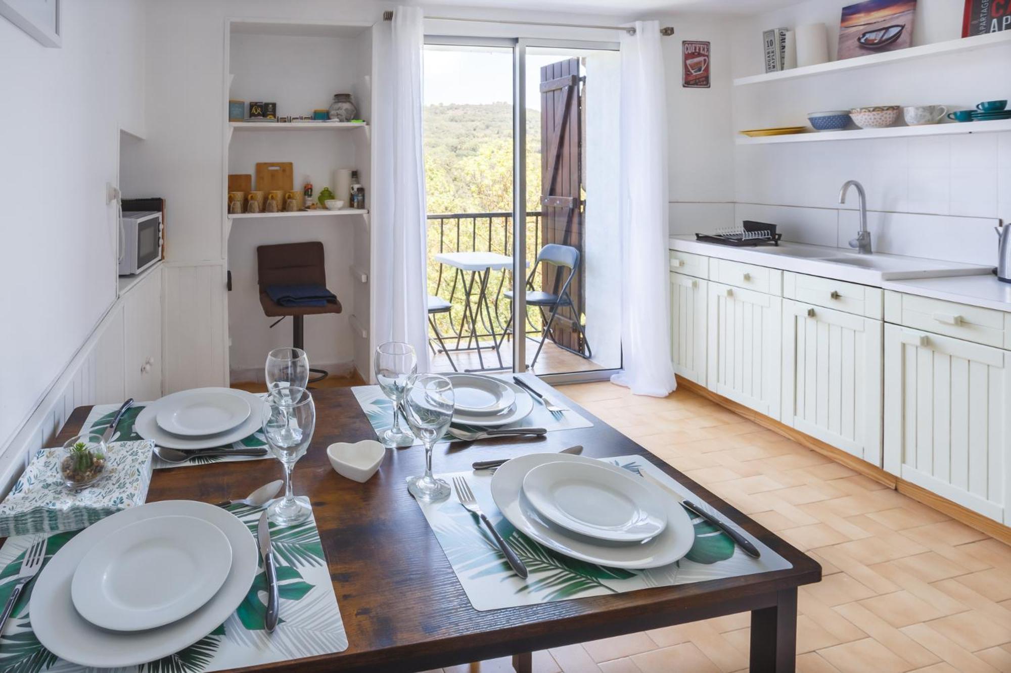 Cosy Apartment In Ancient Gabian With River And Vineyard Views エクステリア 写真